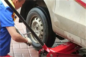 色达附近拖车24小时服务热线电话