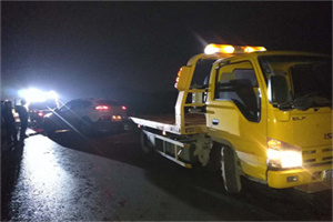 色达24小时车辆搭电联系电话